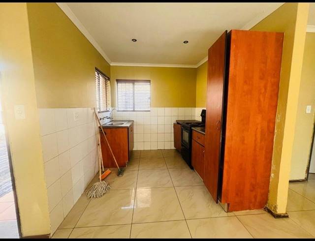 2 BEDROOM HOUSE FOR SALE IN TERENURE